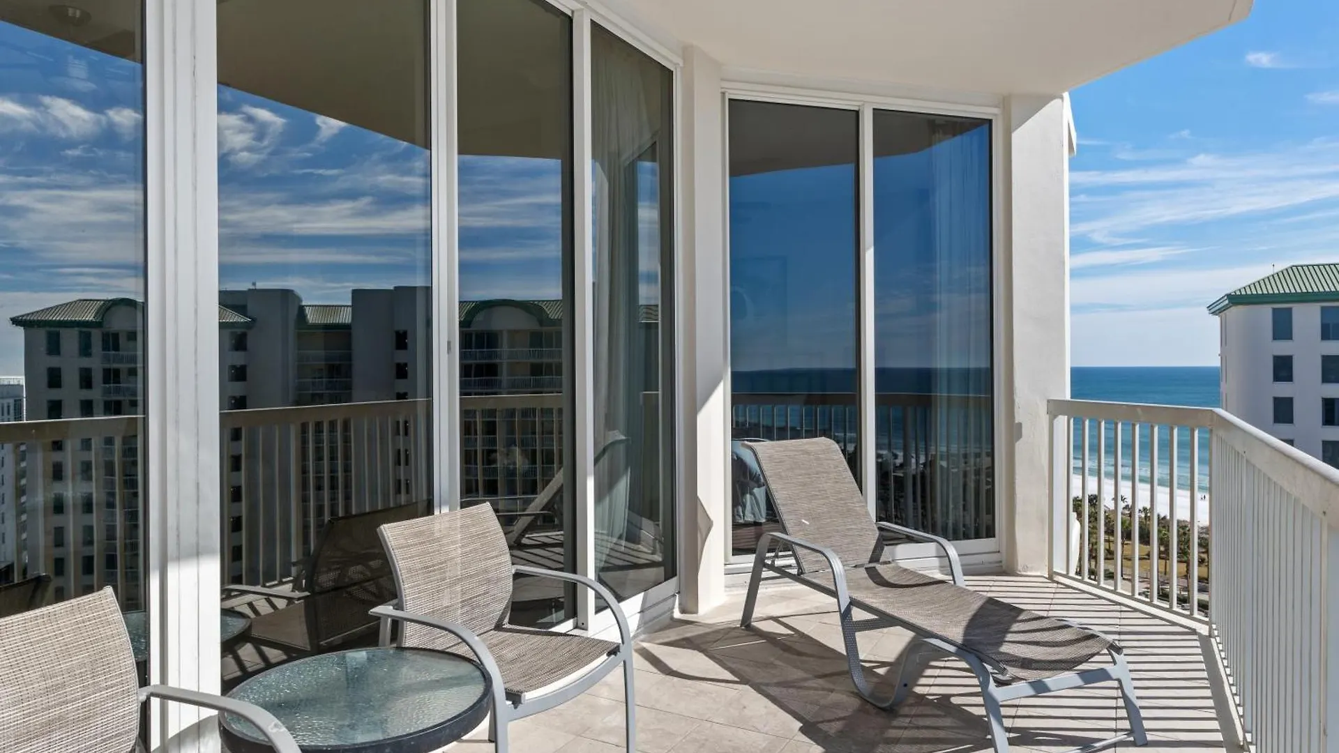 St Lucia Penthouse 2 Sleeps 12 Beach View Destin 0*,  United States
